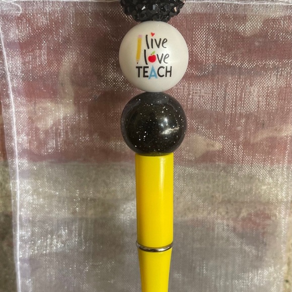 Beautiful custom made beaded pens - Picture 3 of 6